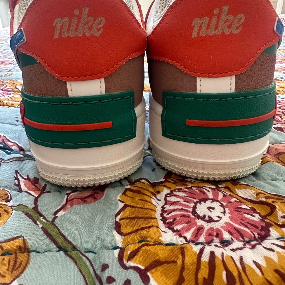 Nike women’s AF1 Shadow - Picture 3 of 8
